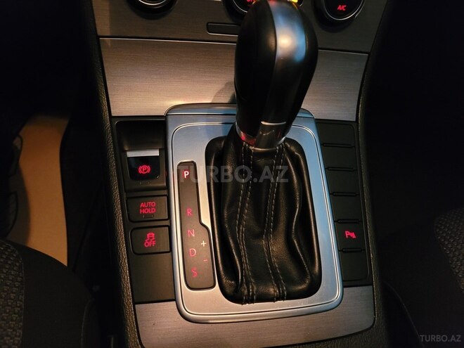 Volkswagen Passat 2014, 153,000 km - 1.8 l - Bakı