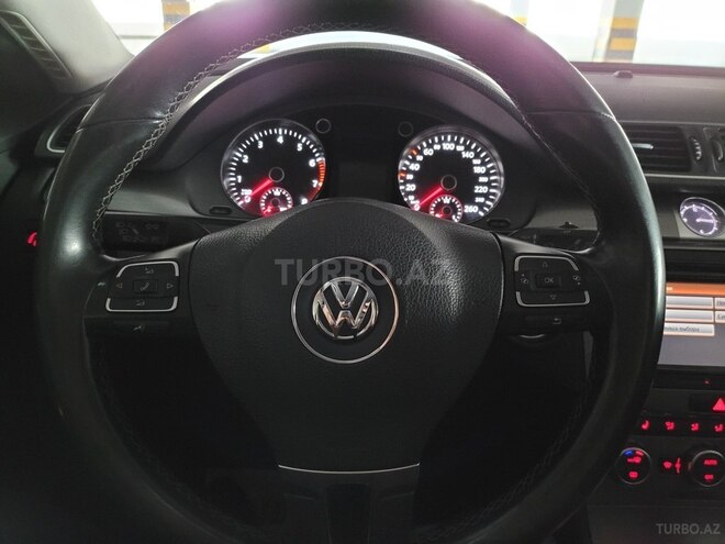Volkswagen Passat 2014, 153,000 km - 1.8 l - Bakı