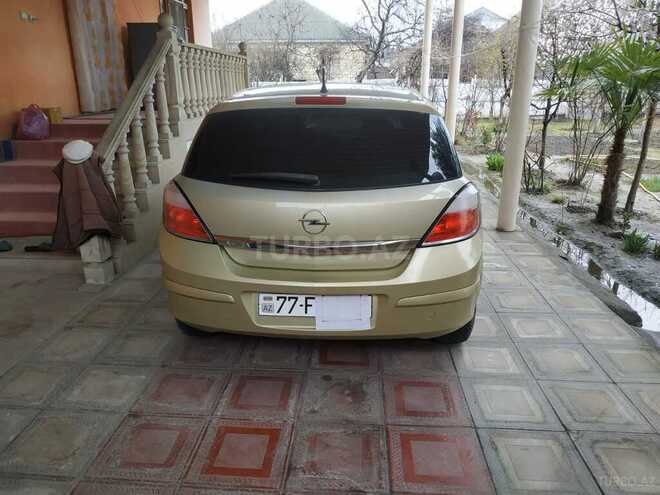 Opel Astra 2004, 200,800 km - 1.4 l - Bakı