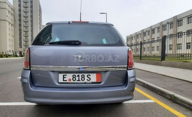 Opel Astra 2005, 158,000 km - 1.4 l - Bakı