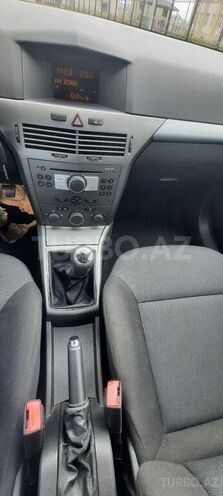 Opel Astra 2005, 158,000 km - 1.4 l - Bakı