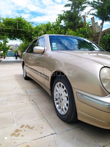 Mercedes E 200 2000, 323,000 km - 2.0 л - Bakı