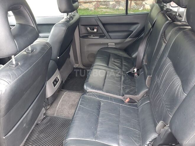 Mitsubishi Pajero 2006, 180,000 km - 3.0 l - Bakı