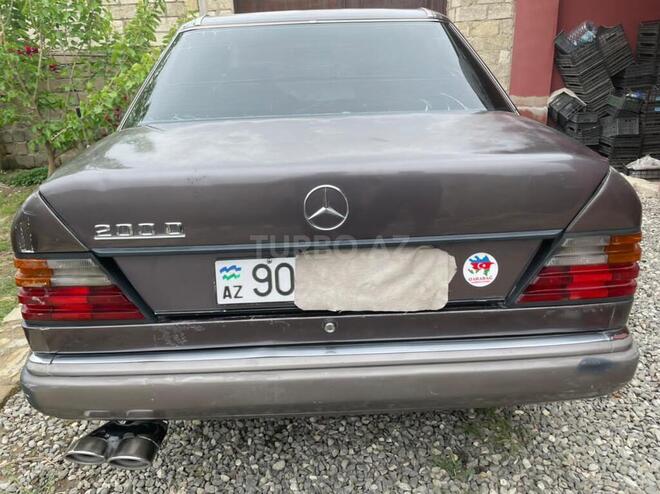 Mercedes E 200 1992, 300,000 km - 2.0 l - Bakı