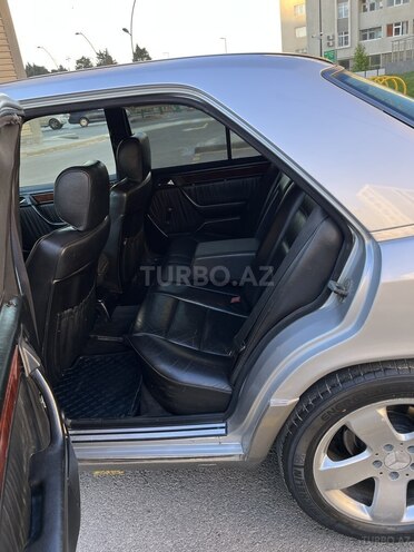 Mercedes E 220 1994, 324,583 km - 2.2 l - Bakı