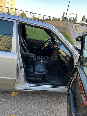 Mercedes E 220 1994, 324,583 km - 2.2 l - Bakı
