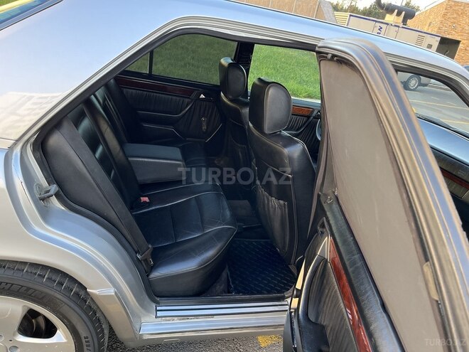 Mercedes E 220 1994, 324,583 km - 2.2 l - Bakı