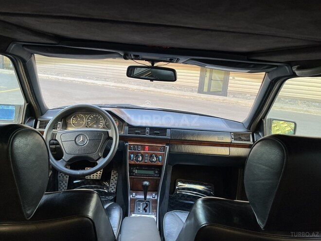 Mercedes E 220 1994, 324,583 km - 2.2 l - Bakı
