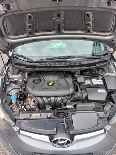 Hyundai Elantra 2015, 120,000 km - 1.8 l - Gəncə