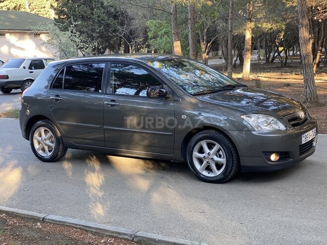 Toyota Corolla 2004, 211,000 km - 1.4 l - Sumqayıt
