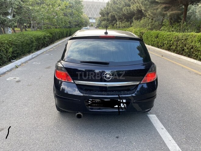 Opel Astra 2011, 179,000 km - 1.3 л - Bakı