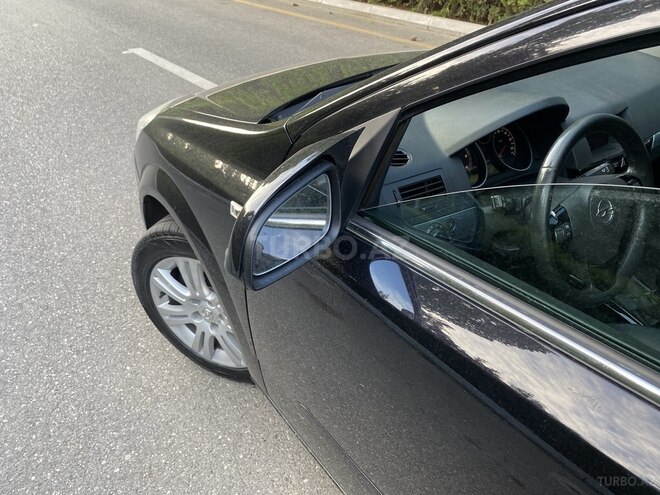Opel Astra 2011, 179,000 km - 1.3 л - Bakı