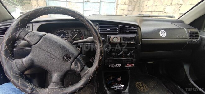 Volkswagen Golf 1994, 222,222 km - 2.0 l - Bakı
