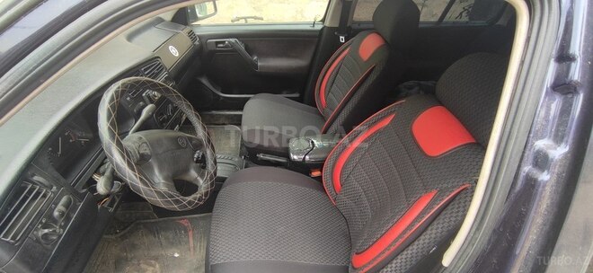Volkswagen Golf 1994, 222,222 km - 2.0 l - Bakı