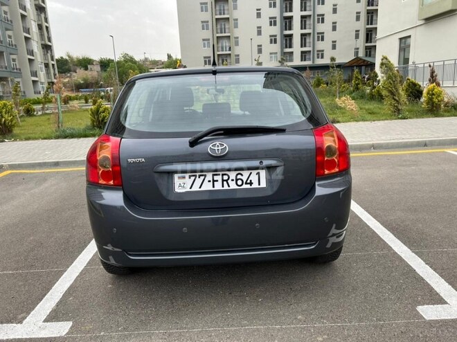 Toyota Corolla 2005, 232,000 km - 1.4 л - Bakı