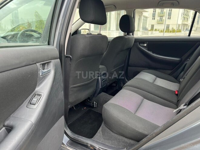 Toyota Corolla 2005, 232,000 km - 1.4 л - Bakı
