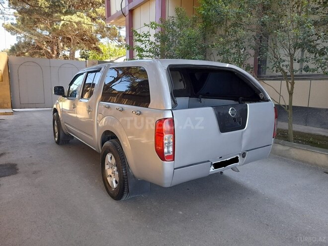 Nissan Navara 2008, 280,000 km - 2.5 л - Bakı