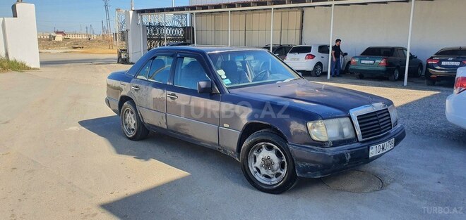 Mercedes E 230 1992, 353,000 km - 2.3 l - Bakı