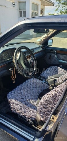 Mercedes E 230 1992, 353,000 km - 2.3 l - Bakı