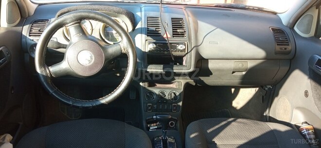 Volkswagen Polo 2000, 280,000 km - 1.4 l - Bakı