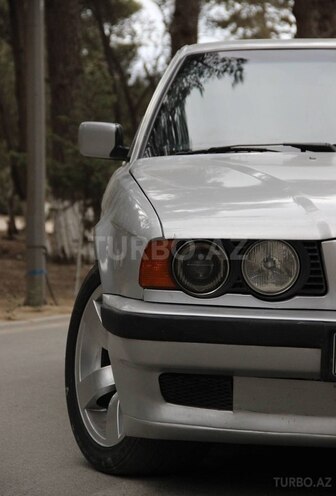 BMW 520 1992, 341,289 km - 2.0 l - Sumqayıt
