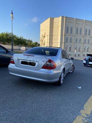 Mercedes E 220 2006, 382,000 km - 2.2 l - Bakı