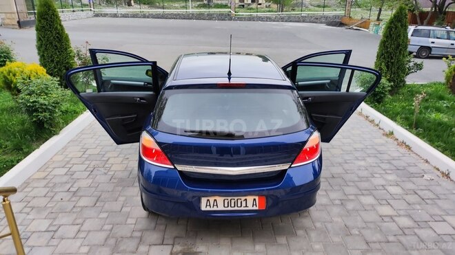 Opel Astra 2006, 198,500 km - 1.6 л - Qəbələ