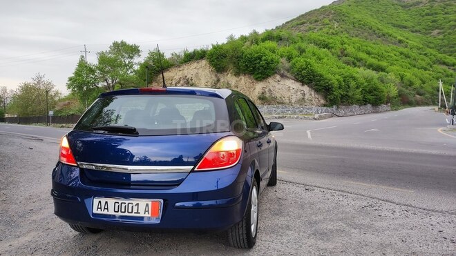 Opel Astra 2006, 198,500 km - 1.6 л - Qəbələ