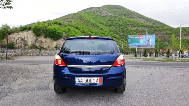 Opel Astra 2006, 198,500 km - 1.6 л - Qəbələ