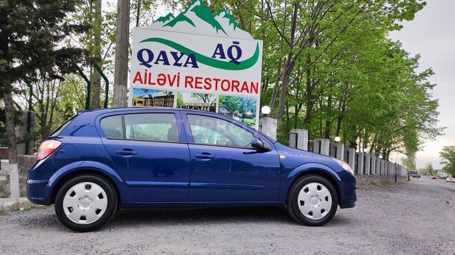 Opel Astra 2006, 198,500 km - 1.6 л - Qəbələ