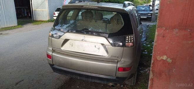 Mitsubishi Outlander 2007, 409,568 km - 2.4 л - Kürdəmir