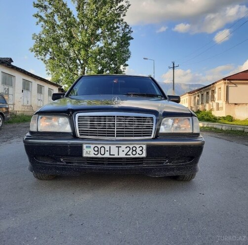 Mercedes C 180 1998, 352,000 km - 1.8 l - İsmayıllı