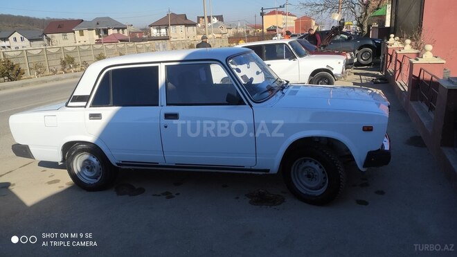LADA (VAZ) 2107 2003, 100,000 km - 1.6 l - Qusar