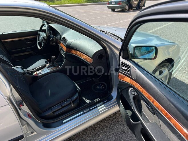 BMW 520 1997, 291,000 km - 2.0 l - Bakı