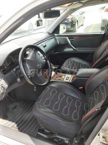 Mercedes E 240 2000, 520,000 km - 2.4 l - Bakı