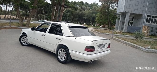 Mercedes E 220 1994, 460,000 km - 2.2 l - Bakı