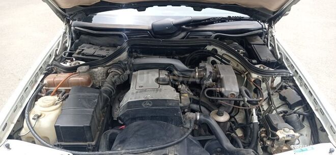 Mercedes E 220 1994, 460,000 km - 2.2 l - Bakı