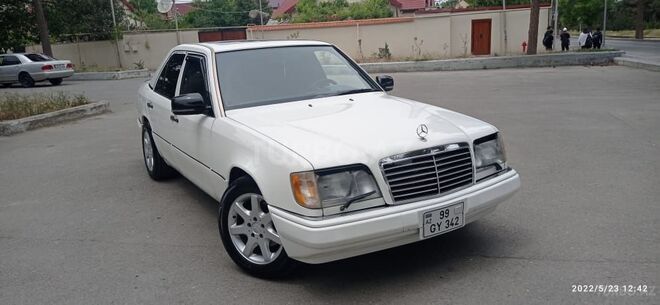 Mercedes E 220 1994, 460,000 km - 2.2 l - Bakı
