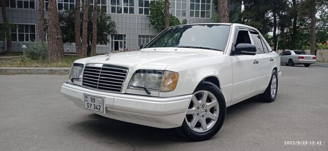 Mercedes E 220 1994, 460,000 km - 2.2 l - Bakı