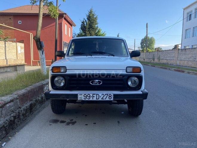 LADA (VAZ) Niva 2013, 34,000 km - 1.7 l - Astara
