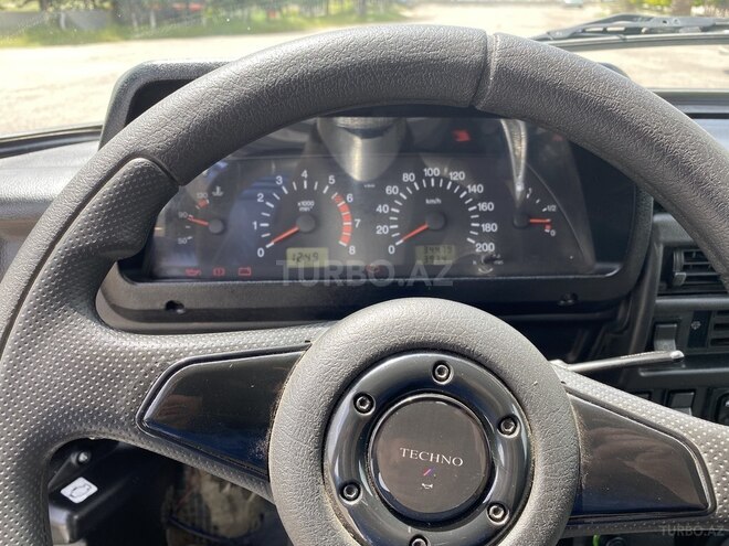 LADA (VAZ) Niva 2013, 34,000 km - 1.7 l - Astara