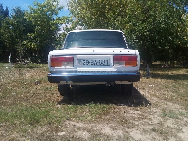 LADA (VAZ) 2107 2005, 45,000 km - 1.5 l - Horadiz