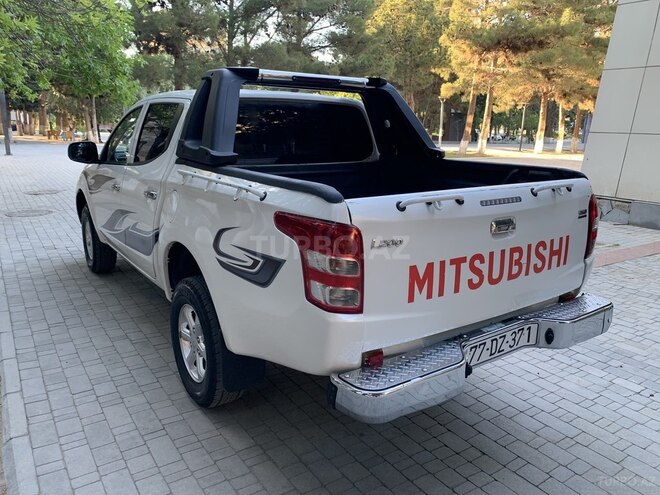 Mitsubishi L200 2016, 177,000 km - 2.5 l - Bakı