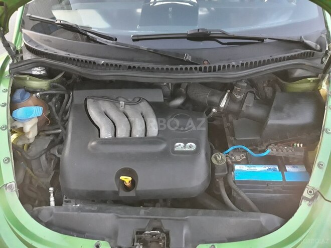 Volkswagen Beetle 1999, 162,849 km - 2.0 l - Ağdaş