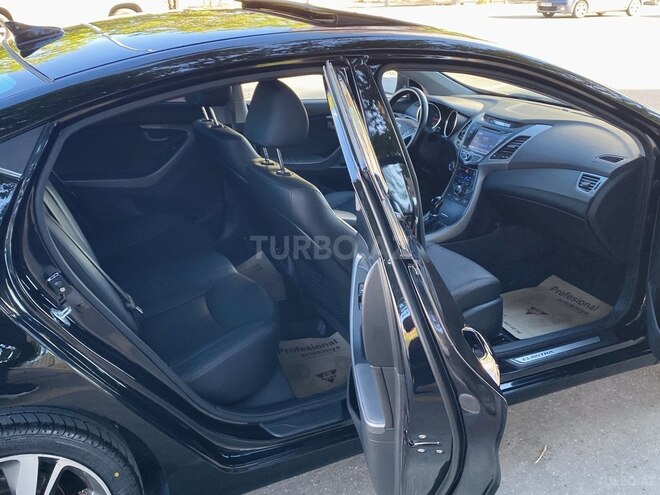 Hyundai Elantra 2015, 80,830 km - 1.8 l - Bakı