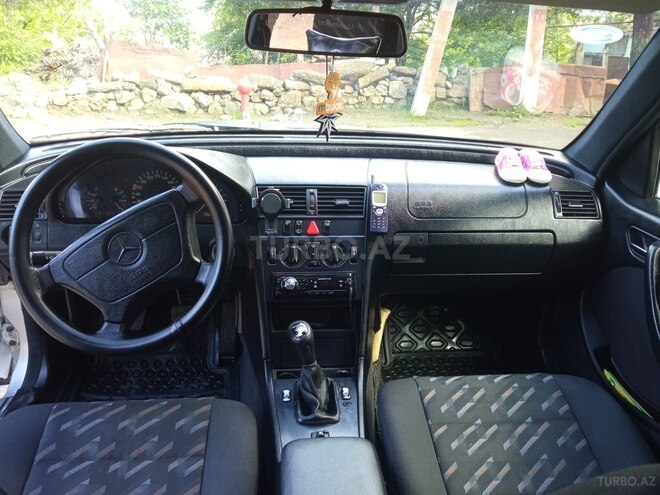 Mercedes C 180 1998, 452,000 km - 1.8 l - Lerik