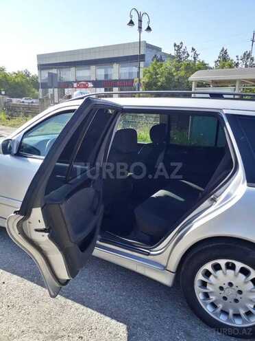 Mercedes C 220 2002, 334,200 km - 2.2 л - Quba