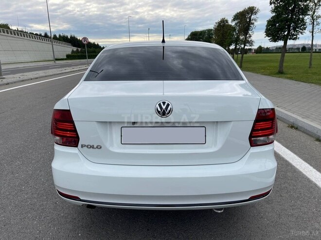 Volkswagen Polo 2019, 100,000 km - 1.6 l - Bakı