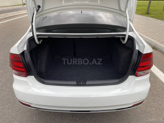 Volkswagen Polo 2019, 100,000 km - 1.6 l - Bakı