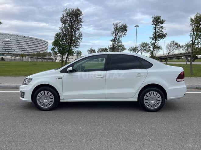 Volkswagen Polo 2019, 100,000 km - 1.6 l - Bakı